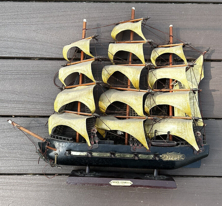 Vintage Wood Model Ship Fragata Espanola Ano 1780 Spanish War Ship