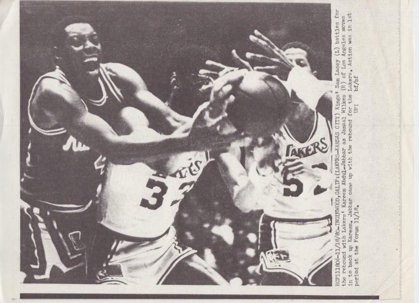 Kings' Sam Lacey battles for the rebound with Lakers K.Abdul-Jabbar-Press Photo