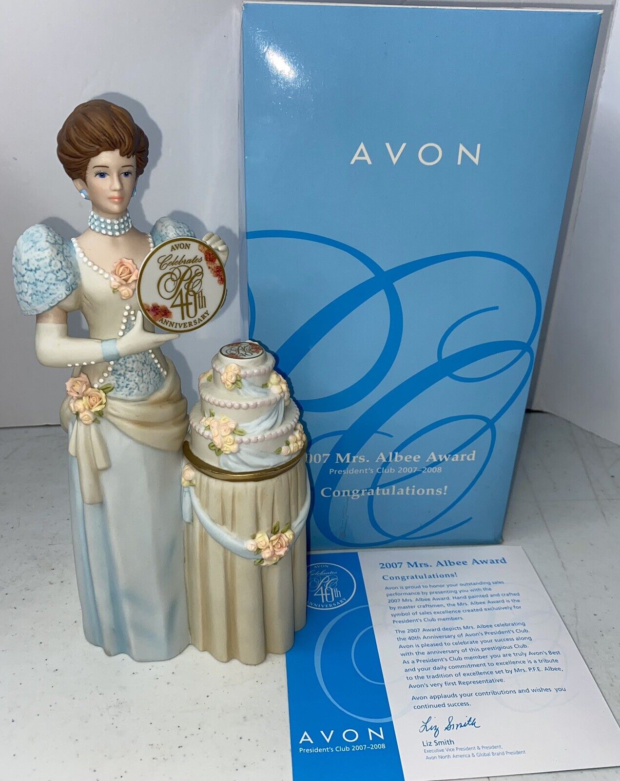 Avon 2007 Mrs Albee Presidents Club Award Victorian Statue 40th Anniversary 10”