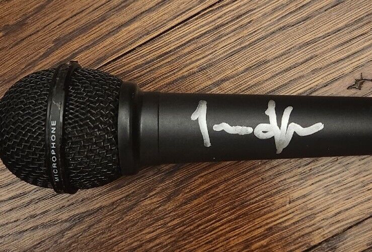 JAMES TAYLOR SIGNED MICROPHONE ROCK AND ROLL LEGEND W/COA+ PROOF RARE WOW