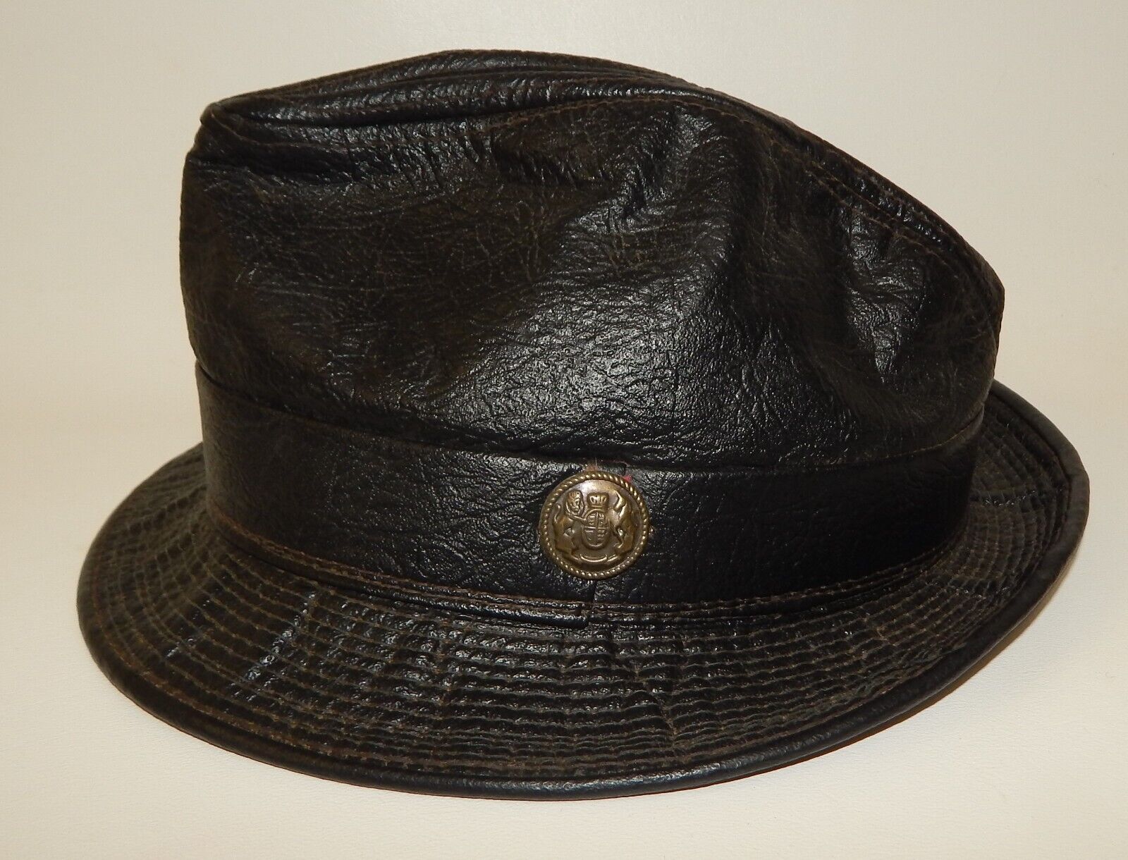 Vintage Black Leather Fedora Hat Lion & Unicorn Crest Coat of Arms 7-1/8
