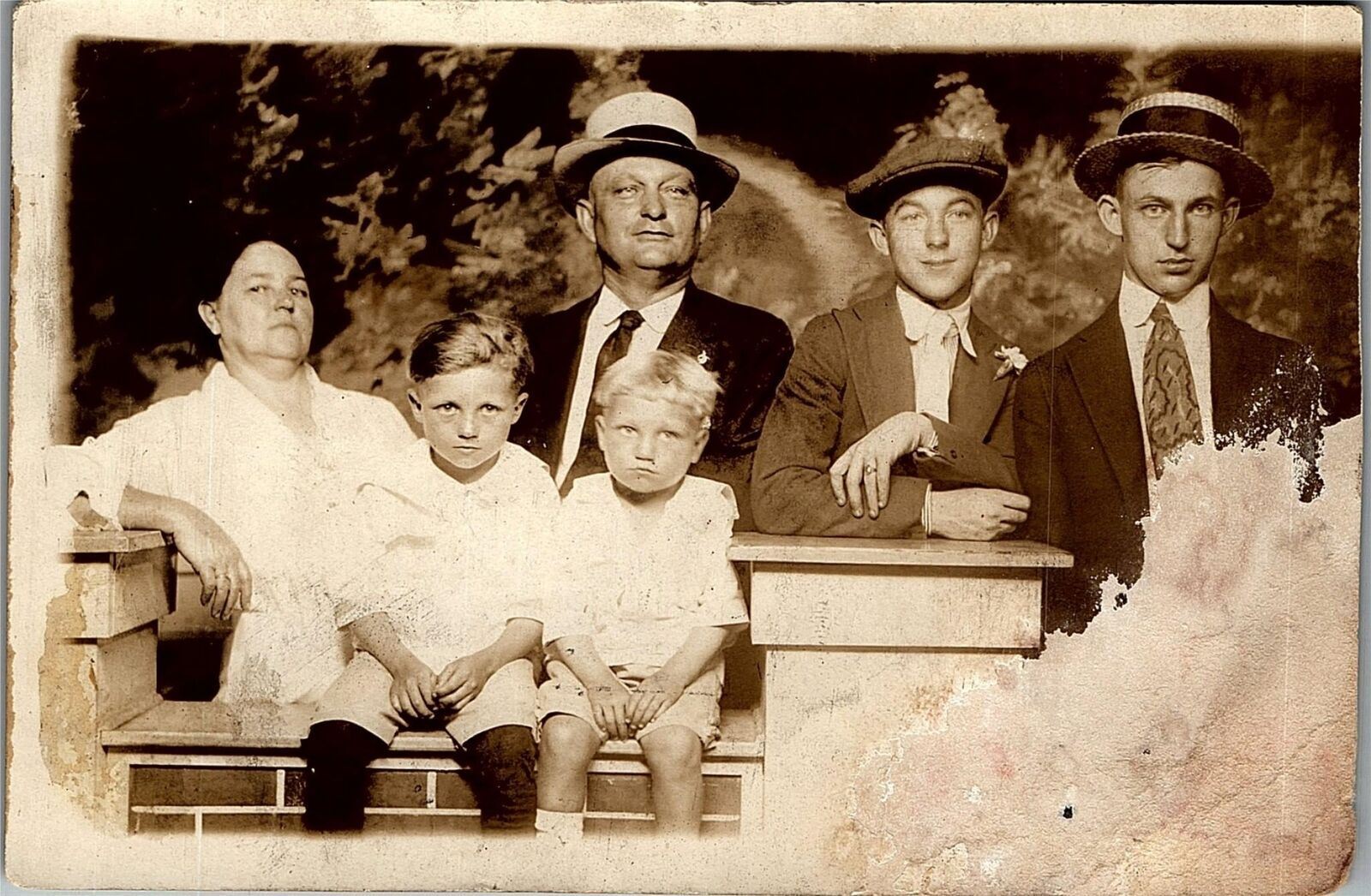 1921 LOUISVILLE KENTUCKY PROMINENT FAMILY POSES MEN HATS RPPC POSTCARD 38-70