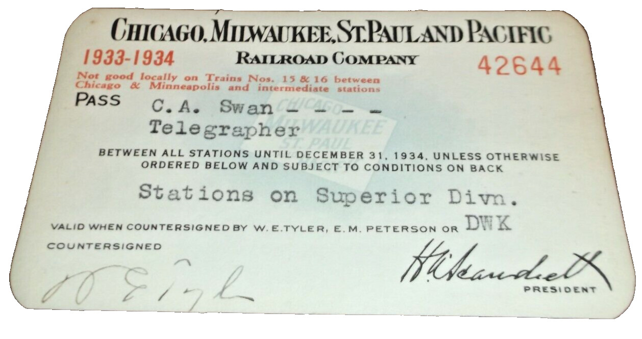 1933 1934 MILWAUKEE ROAD EMPLOYEE PASS #42644