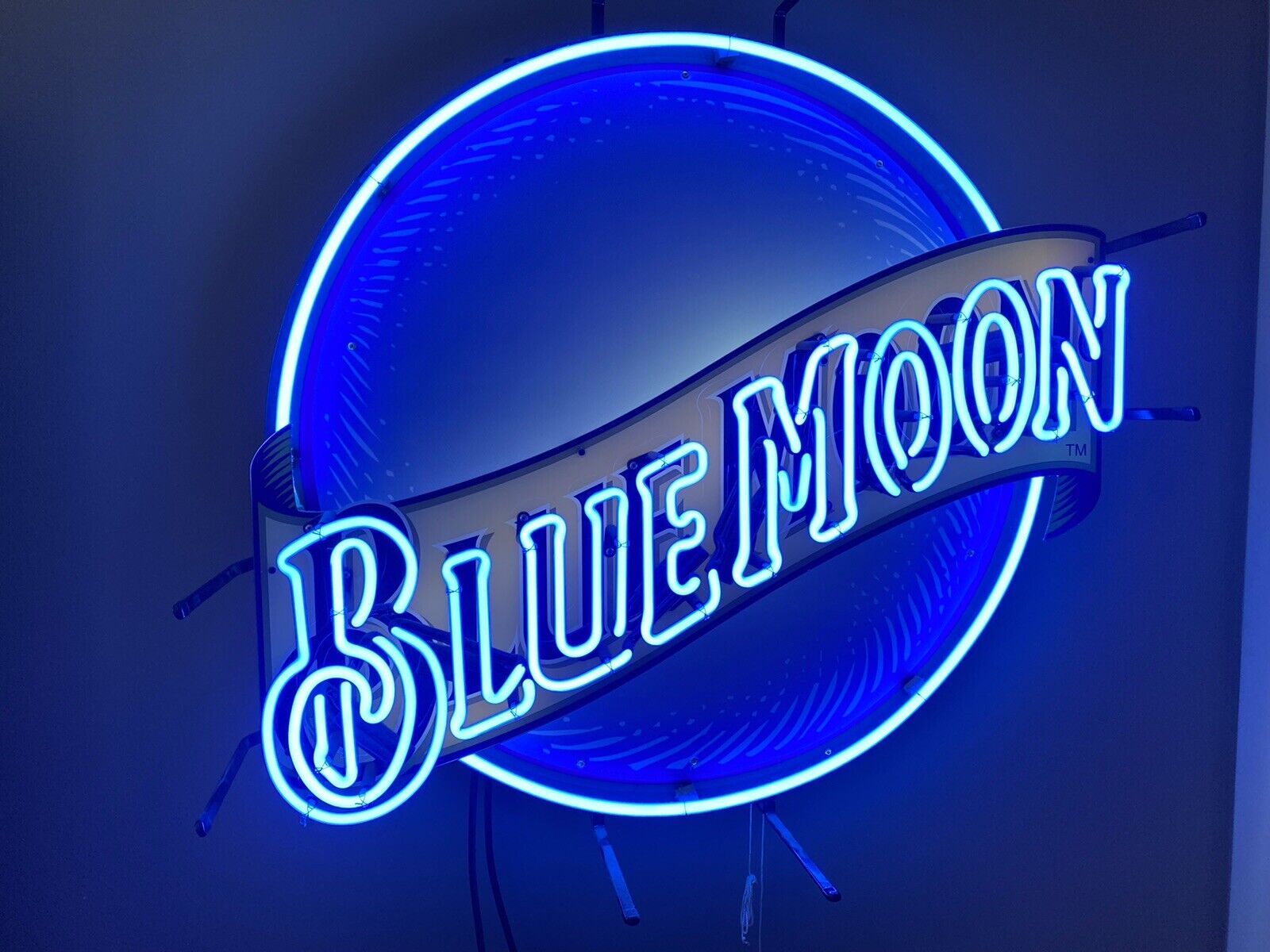 Blue Moon Neon Sign MANTOWN - 29 x 27 Inches - Nice WORKING
