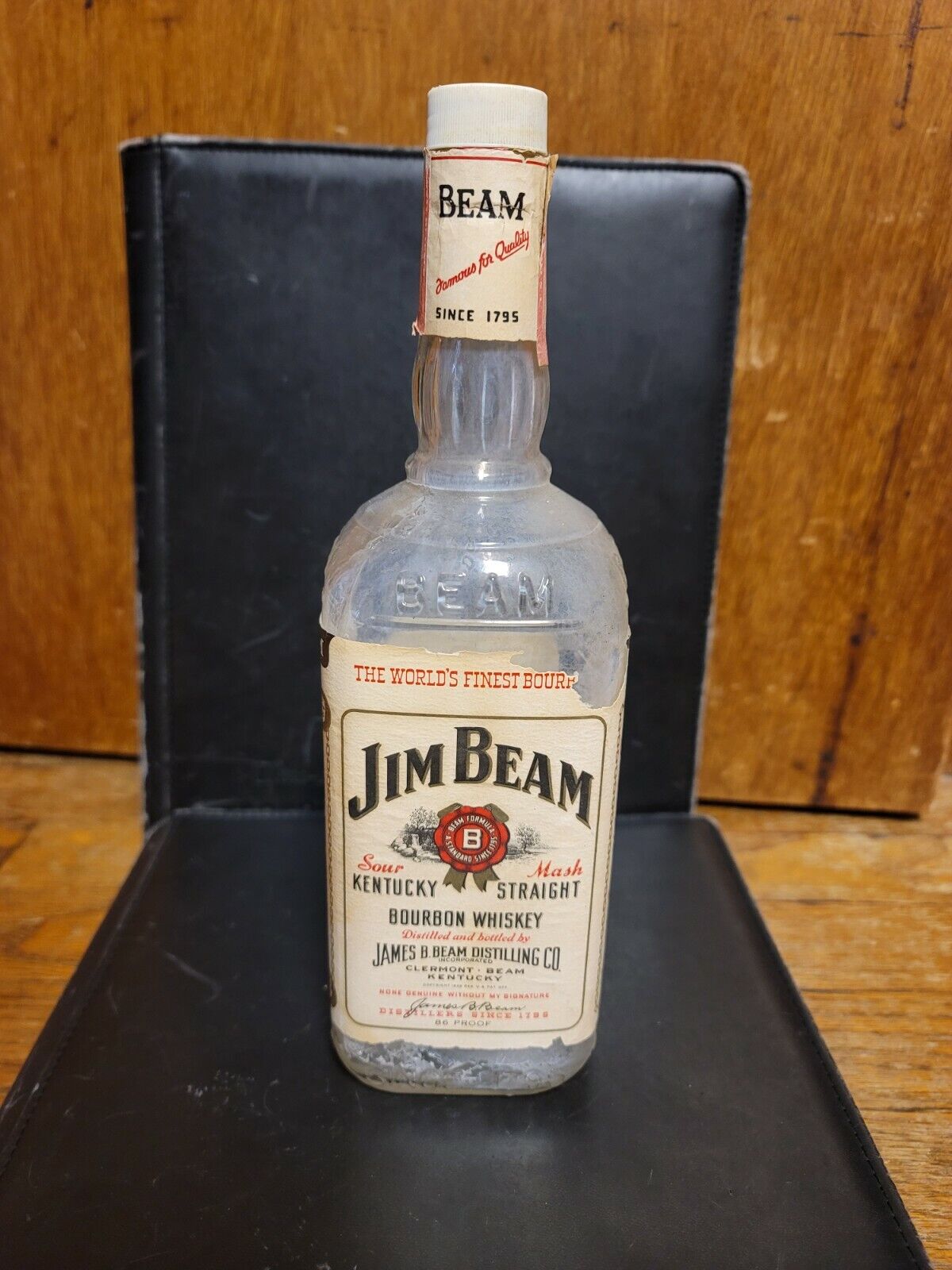 Jim Beam Whiskey bottle 1970\'s EMPTY VTG nostalgia Barwear collectible O1