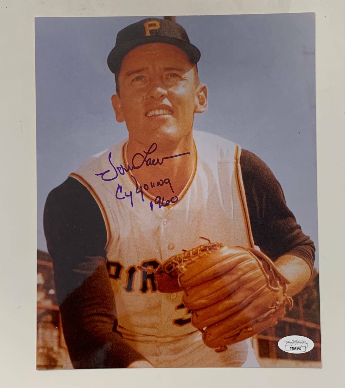 Vern Law Autographed 8x10 Photo W/ Cy Young Inscription JSA COA Pirates