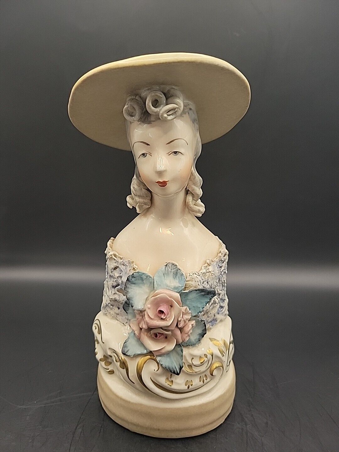 Vintage 1940s Cordey Porcelain Women w/Hat Figurine 