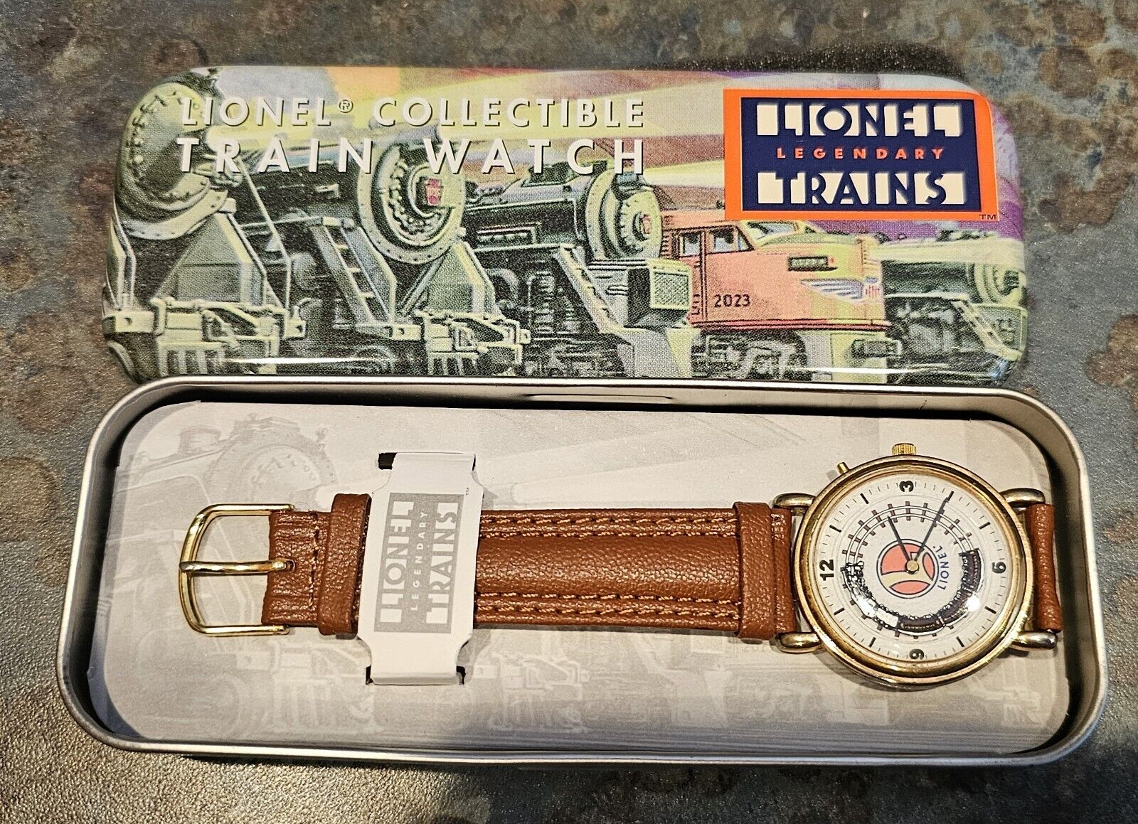 LIONEL Collectible Train Watch  vintage in metal case