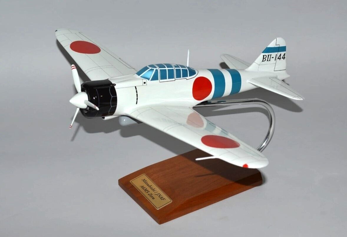 Japan Navy Mitsubishi A6M Zero Fighter Desk Display WW2 Model 1/24 SC Airplane