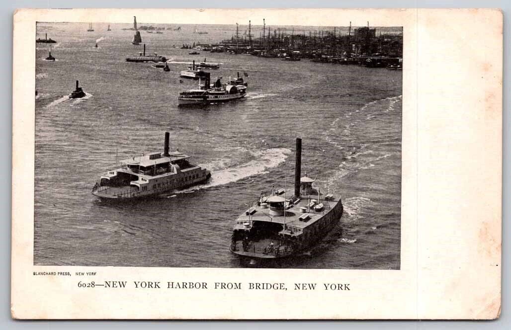 eStampsNet - New York Harbor View from Bridge Postcard Ships