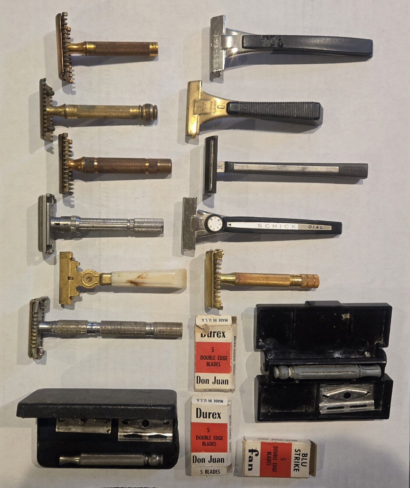 Huge Lot Of Vintage Safety Razors Gillette Schick Injector