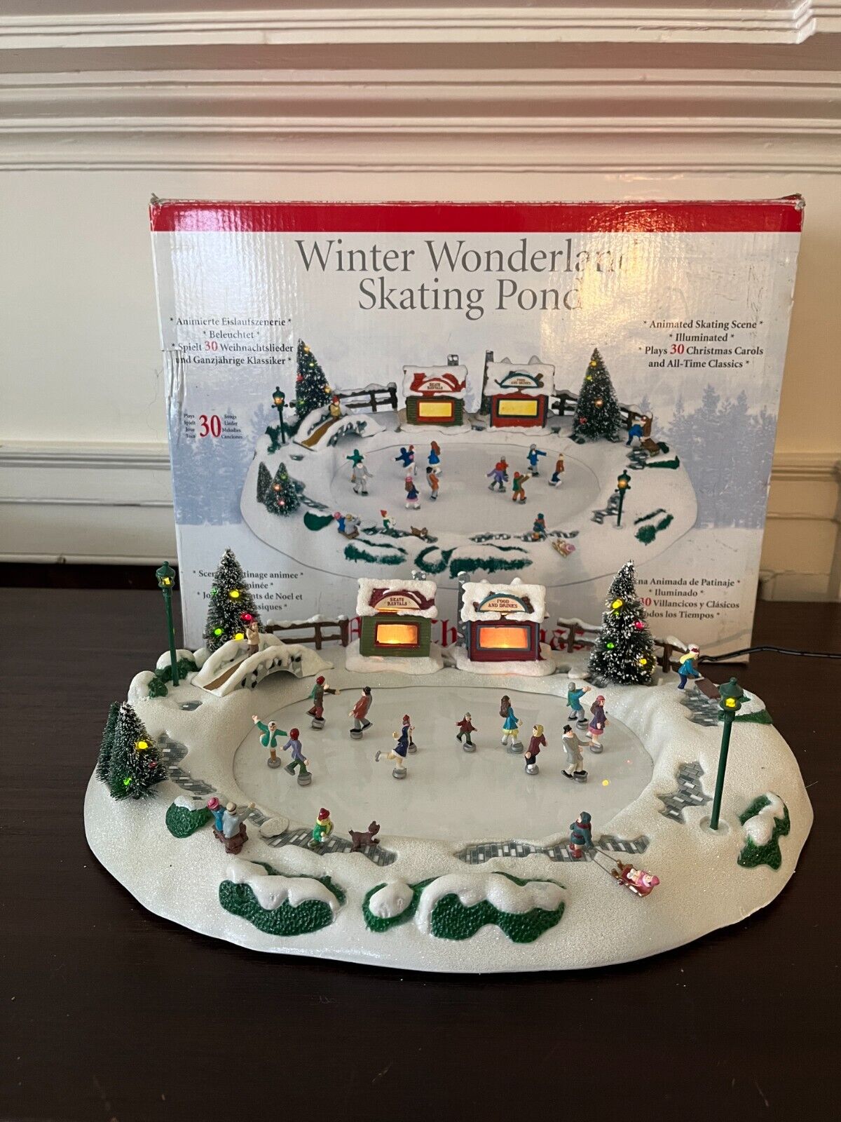 Mr Christmas Winter Wonderland Skating Pond, Music, 12 Skaters, complete, VTG