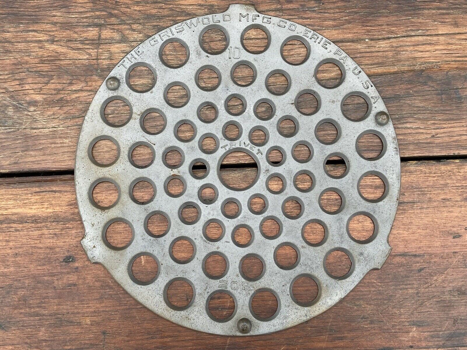 Griswold Cast Iron #10 Dutch Oven Trivet in Nickel Finish