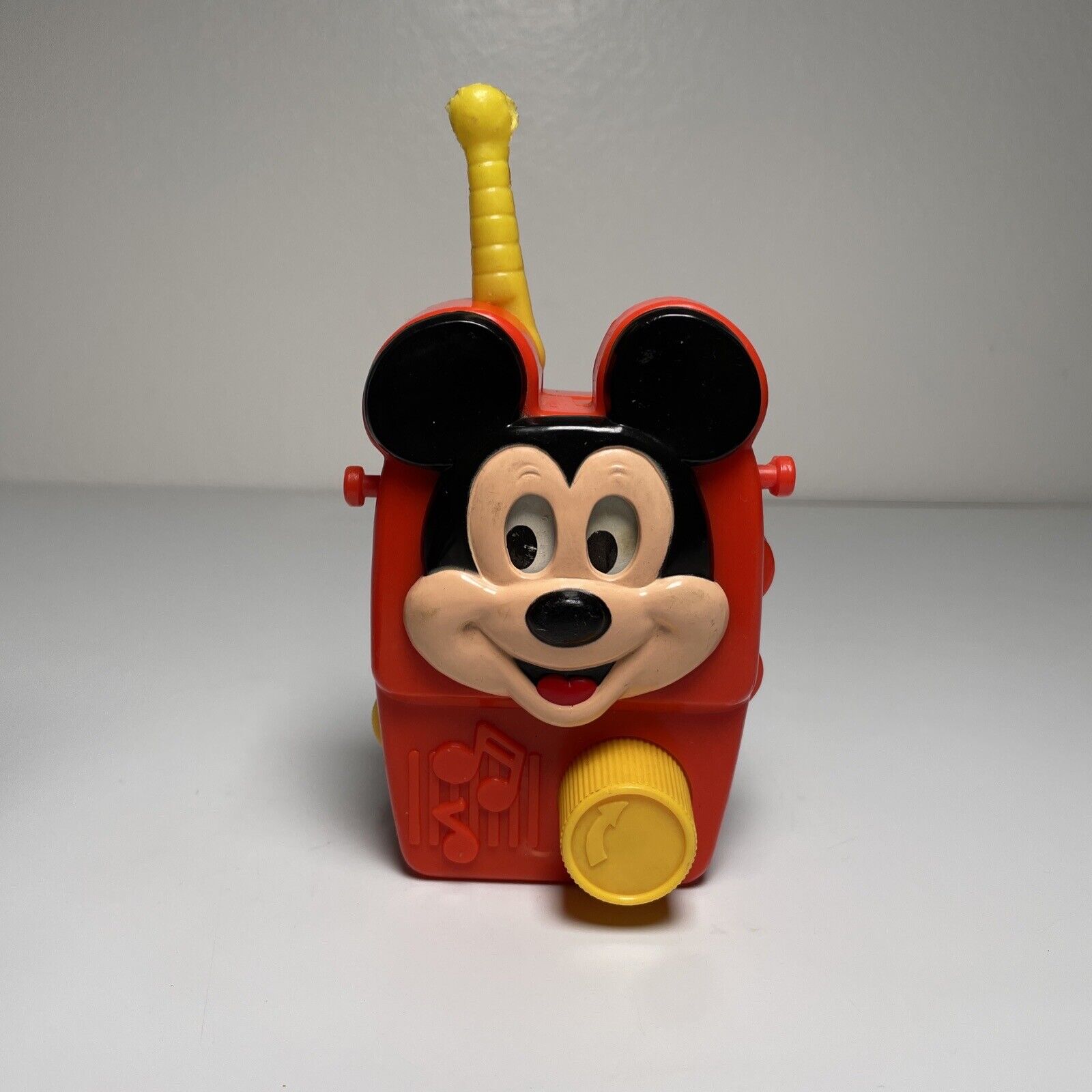 VTG 1970’s iLLco Pre-School Disney Mickey Mouse Wind Up Toy Radio A Small World