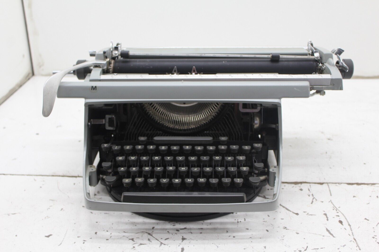 Underwood Touch-Master 5 Typewriter
