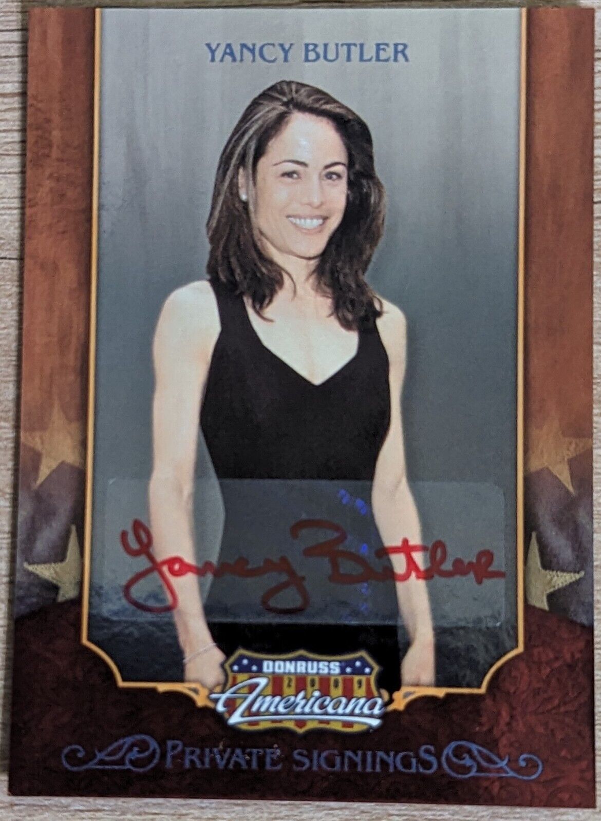 2009 Donruss Americana Yancy Butler Autographed Card 87/106 Red Ink