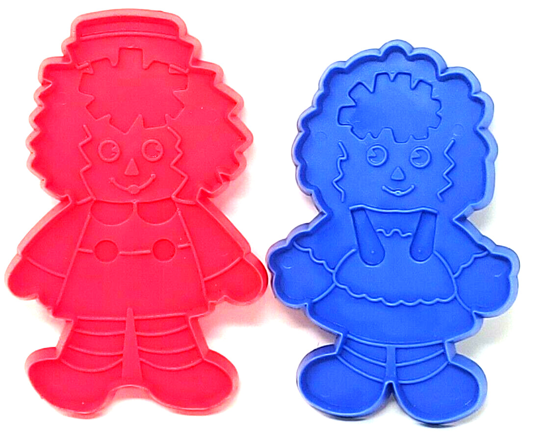 Vintage Raggedy Ann And Andy Doll Cookie Cutter  Set of 2 Bobbs Merrill Co. 