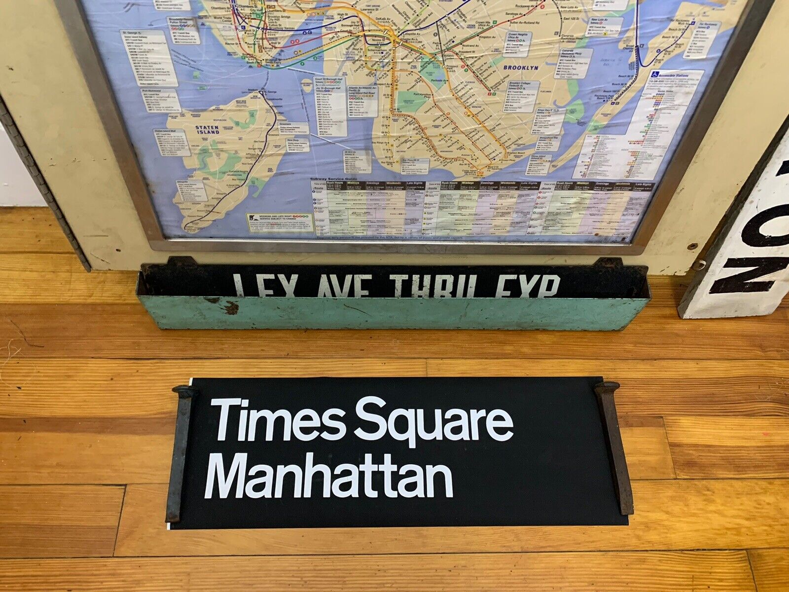NY NYC SUBWAY ROLL SIGN TIMES SQUARE MANHATTAN DUFFY NEW YEARS EVE THEATER DIST.