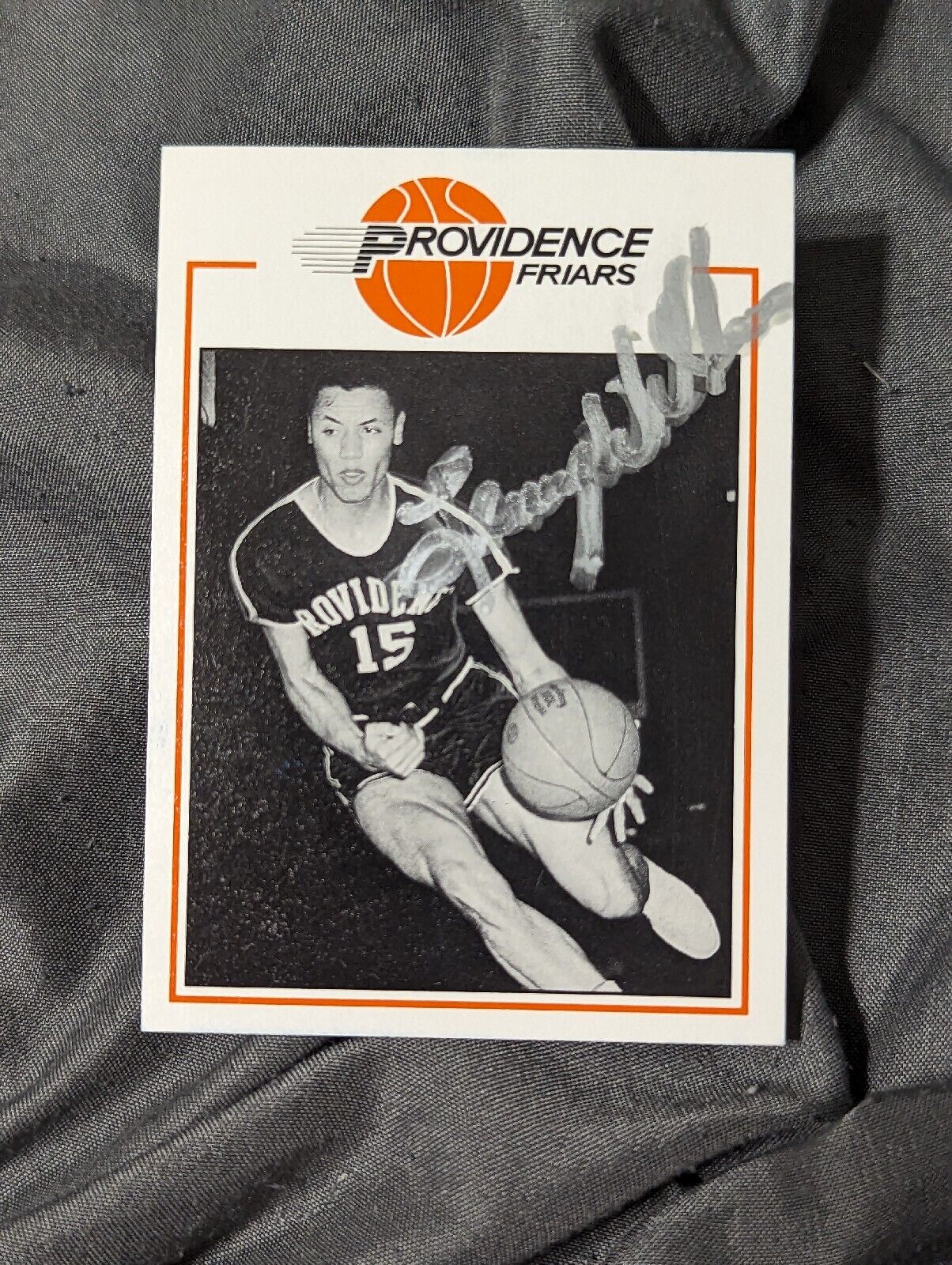 LENNY WILKENS SIGNED AUTOGRAPHED CARD Providence Friars 