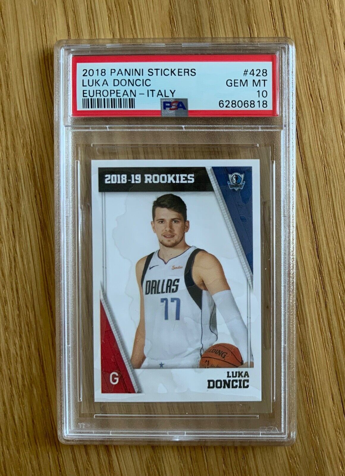 2018-2019 Panini Stickers Luka Doncic European-Italy #428 PSA 10 RC ROOKIE