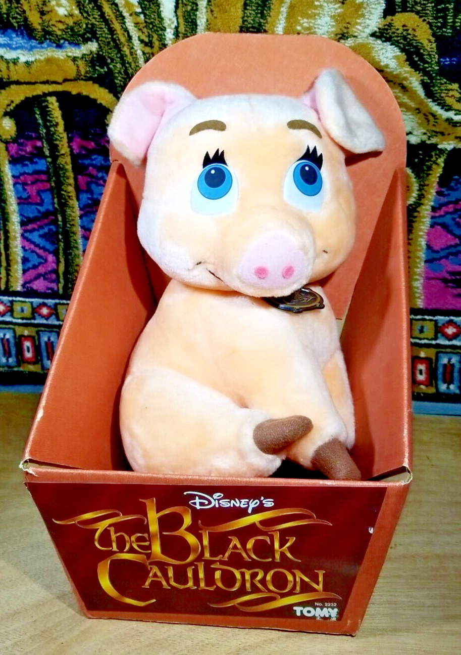 Rare HTF 1985 Walt Disney The Black Cauldron Hen Wen Tomy Plush new original box