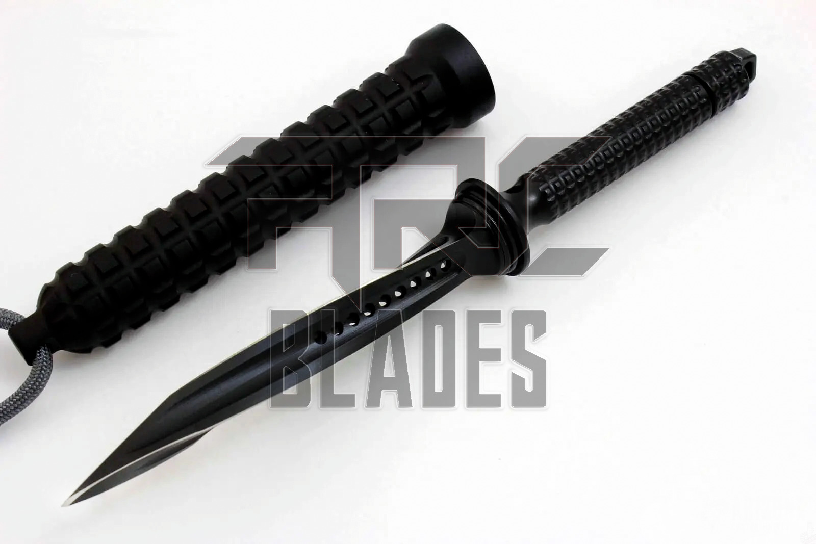 JAGDKOMMANDO KNIFE HANDMADE CUSTOM TRIPLE TWISTED BLACK TRI BLADED SPECIAL FORCE
