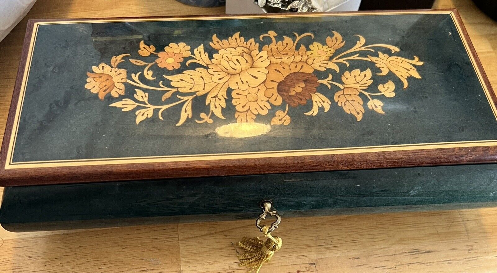 VTG REUGE MUSIC JEWELRY BOX INLAID WOOD WORKING “THE ENTERTAINER” 10.5”x4.5”