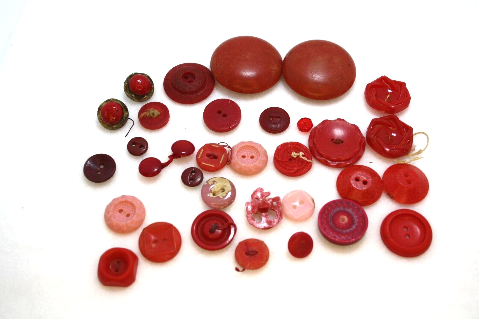 Vintage Mixed Bag of Shades of Red Buttons Small to Large