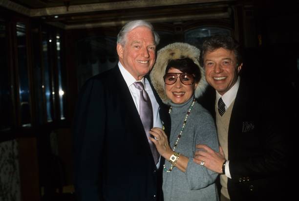 Writer Sidney Sheldon;Steve Lawrence;Eydie Gorme pose1985 Old Photo