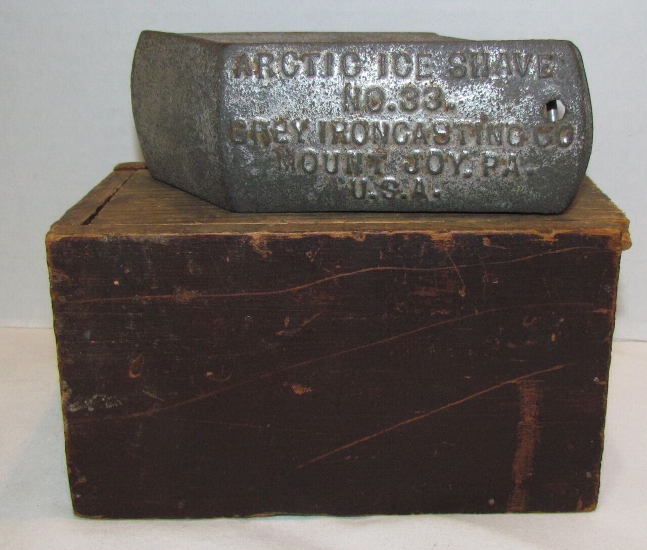 Vintage Arctic Ice Shave #33,Grey Iron Casting Co.,Mount Joy,PA with box