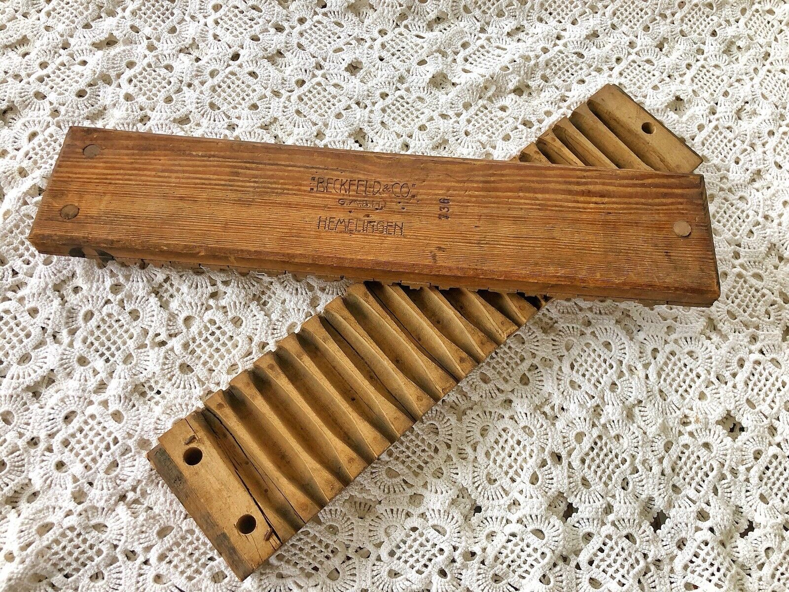 Antique Danish wooden cigar press (BECKFELD  CO HEMELINGEN) 20 slot, Fathers day