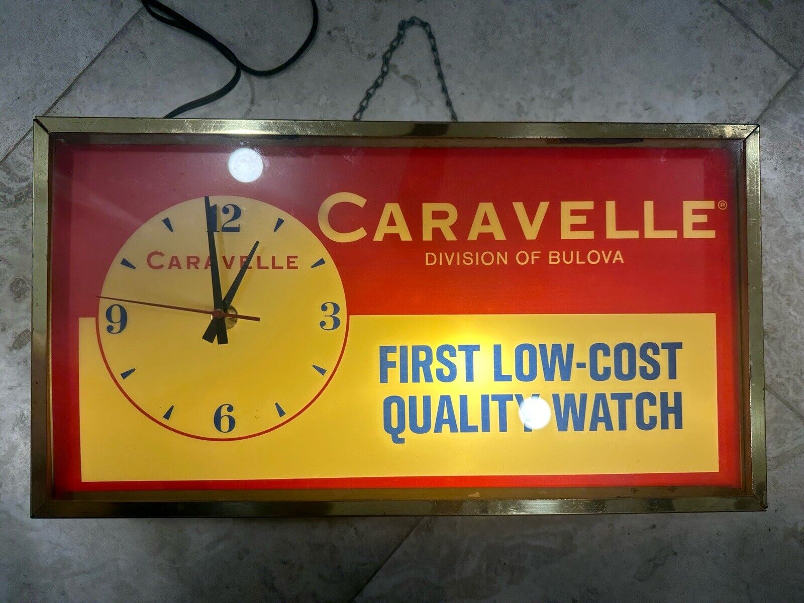 vintage BULOVA/CARAVELLE LIGHT UP CLOCK Dealer Display Watch Original Works Nice