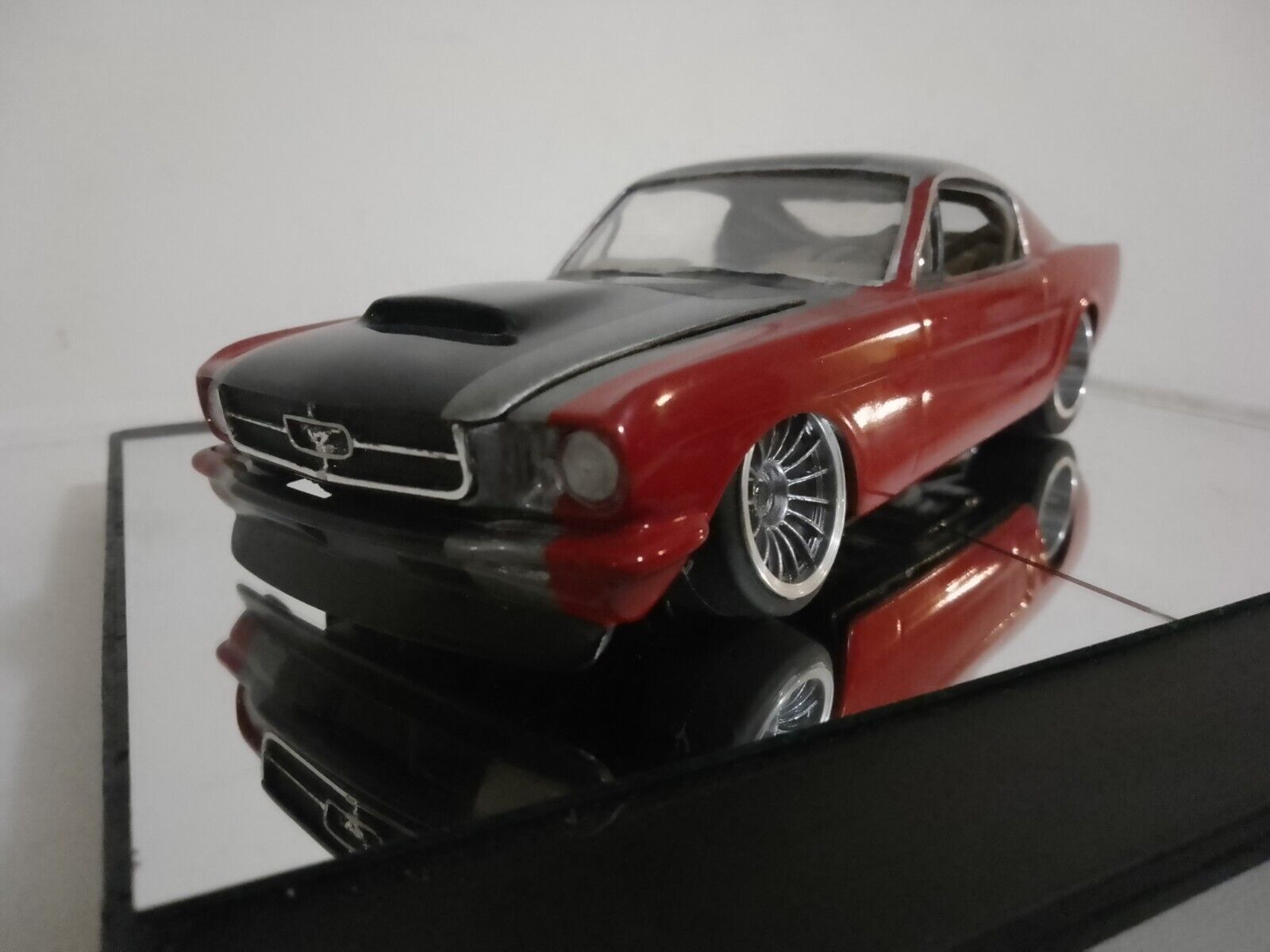 Pre Built Display Model 1/24 Scale 1965 Mustang Fastback Custom .