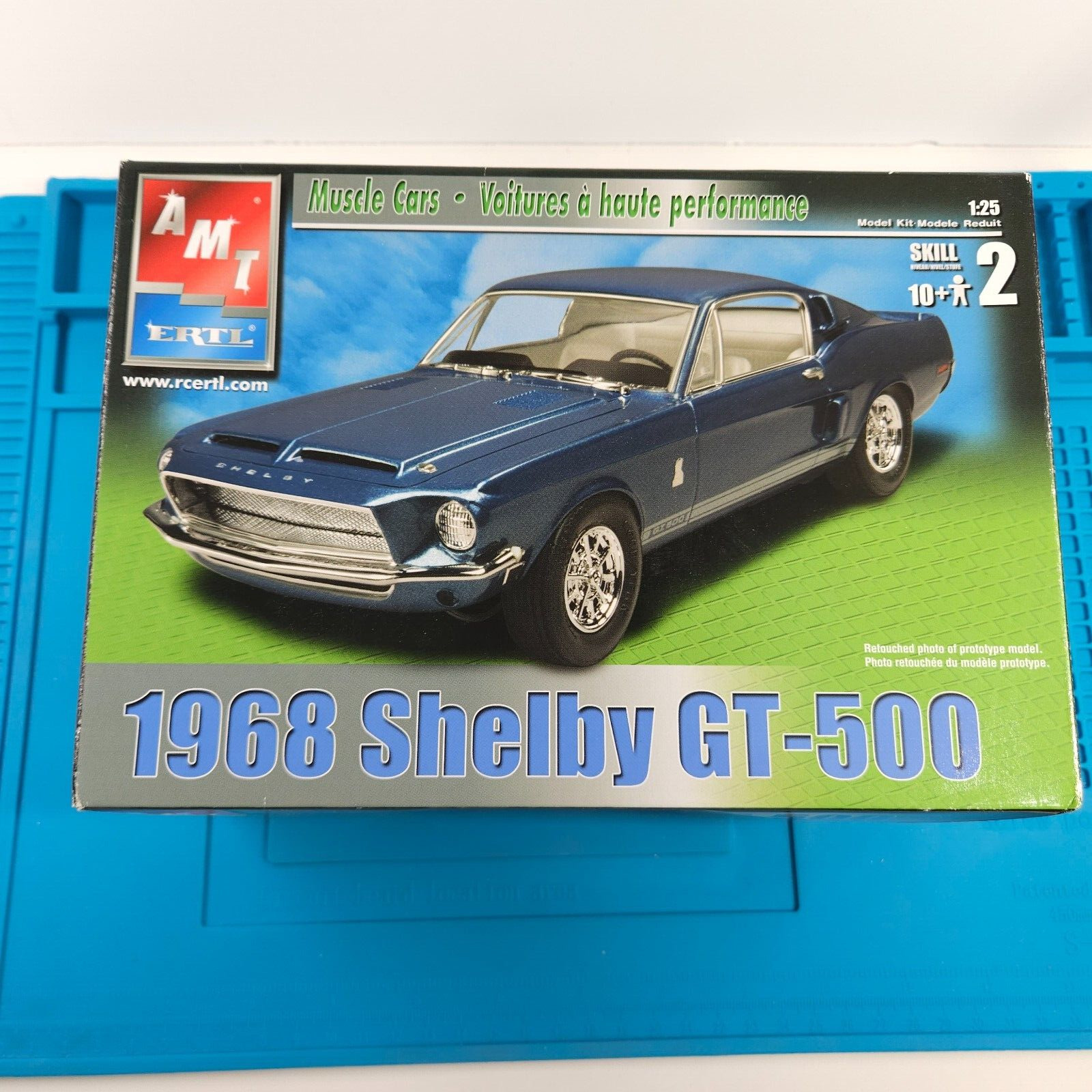 AMT ERTL 1968 Shelby GT-500 1/25 Scale Model Kit #31766 Open Box 2004