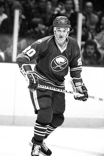 Don Luce Of The Buffalo Sabres 1970s ICE HOCKEY OLD PHOTO
