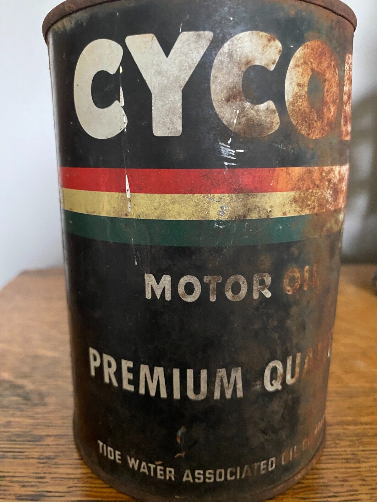 Old Empty CYCOL 1 Quart Metal Can - Vintage TIDE WATER Motor Oil ROUGH & RARE