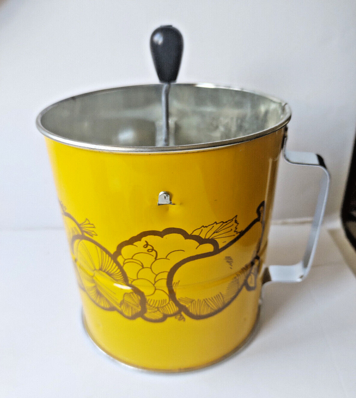 Vintage Androck Yellow Triple Screen Flour Sifter with Handle Veggie Pattern