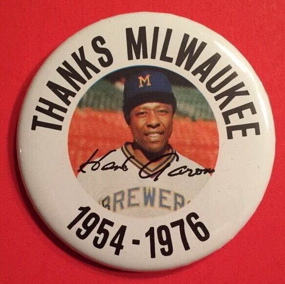 1954-1976 HANK AARON MILWAUKEE BREWERS Pin Back Button MLB HOF Vtg Henry Braves