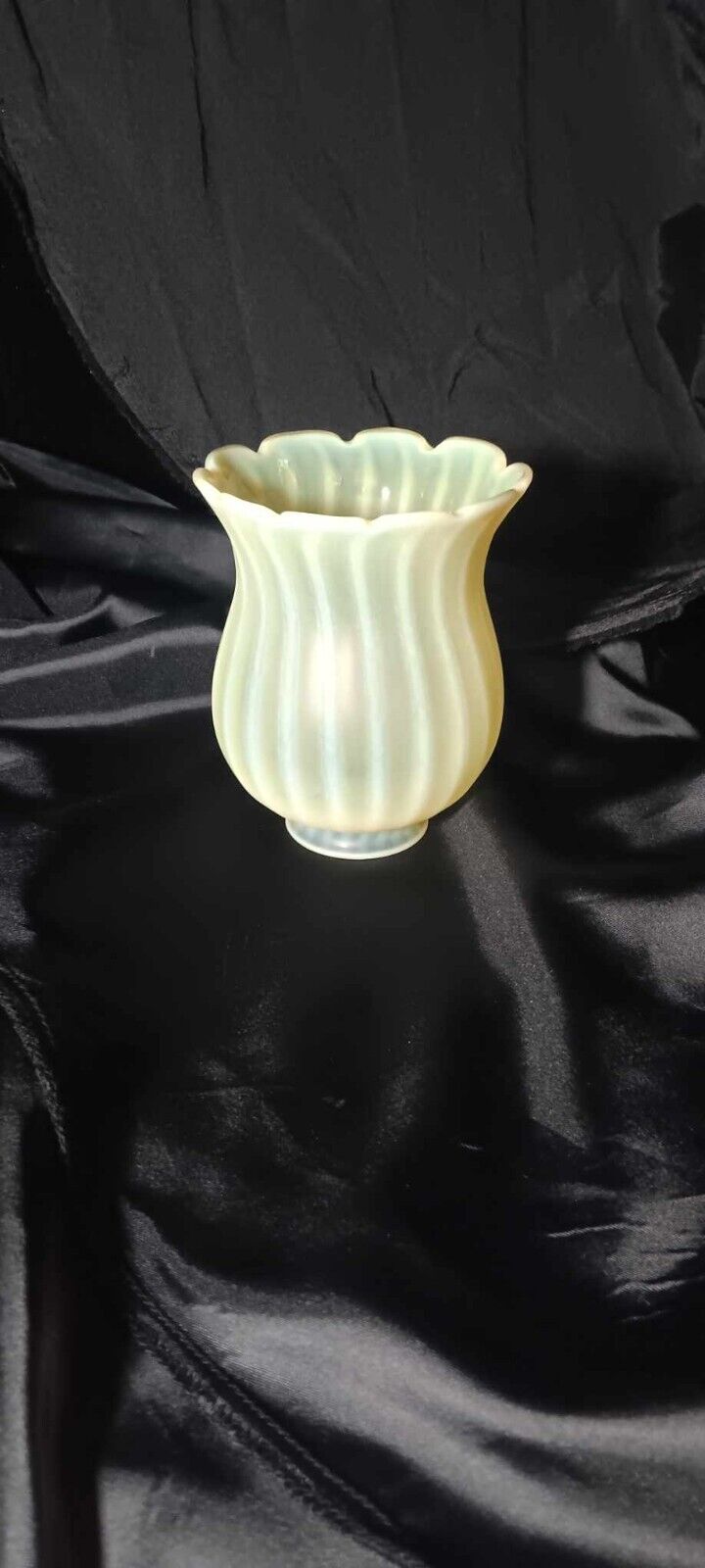 Louis Comfort Tiffany Studios  Lamp Shade