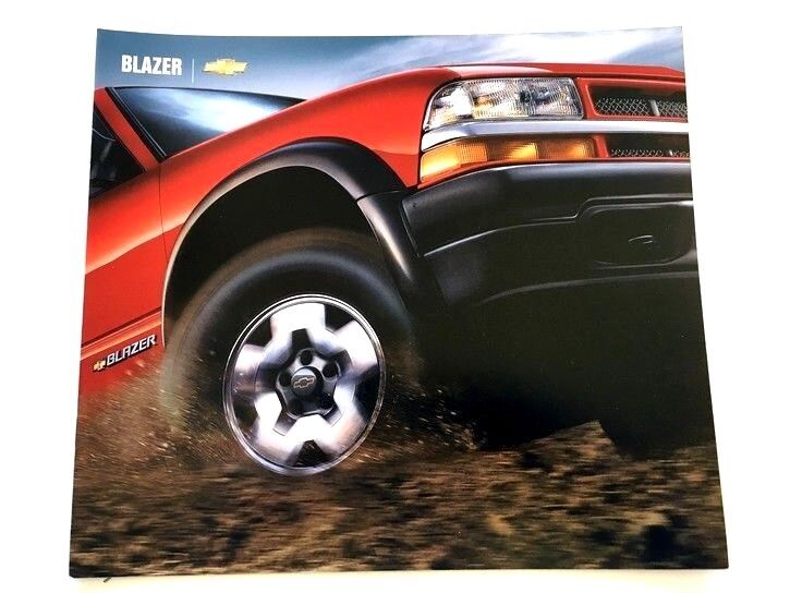 2004 Chevrolet Chevy Blazer ZR2 Xtreme 12-page Original Sales Brochure Catalog
