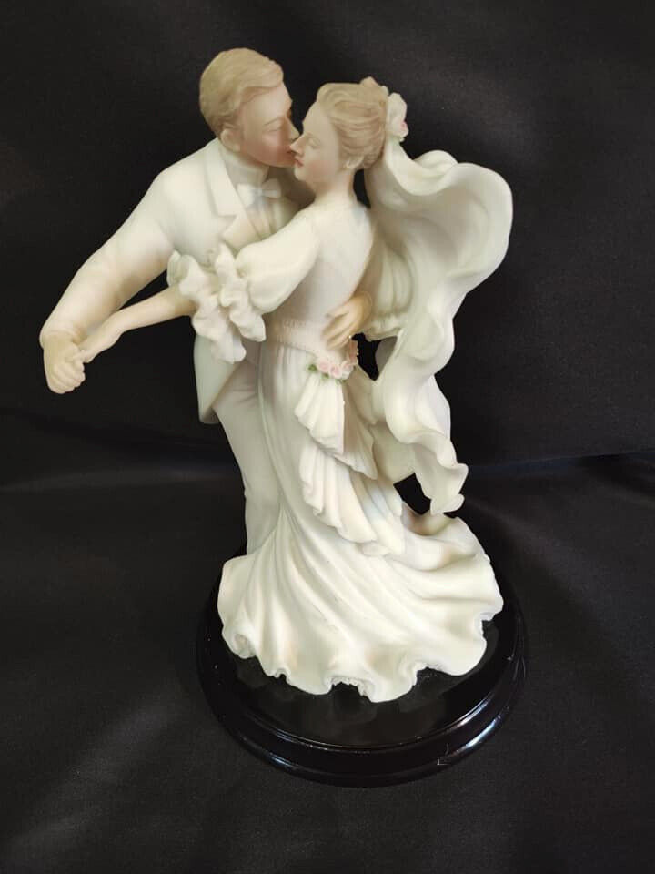 Beautiful“The First Dance” Bride and Groom Statue