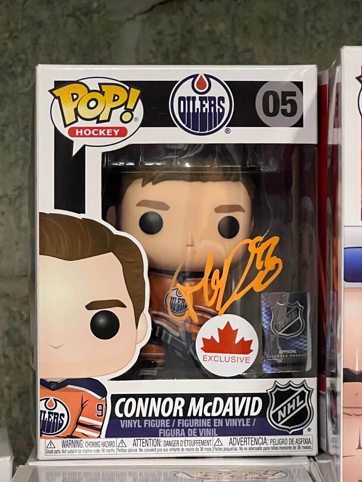 Funko Pop NHL Edmonton Oilers Signed CONNOR McDAVID #05 CAN EXCLUSIVE PSA COA