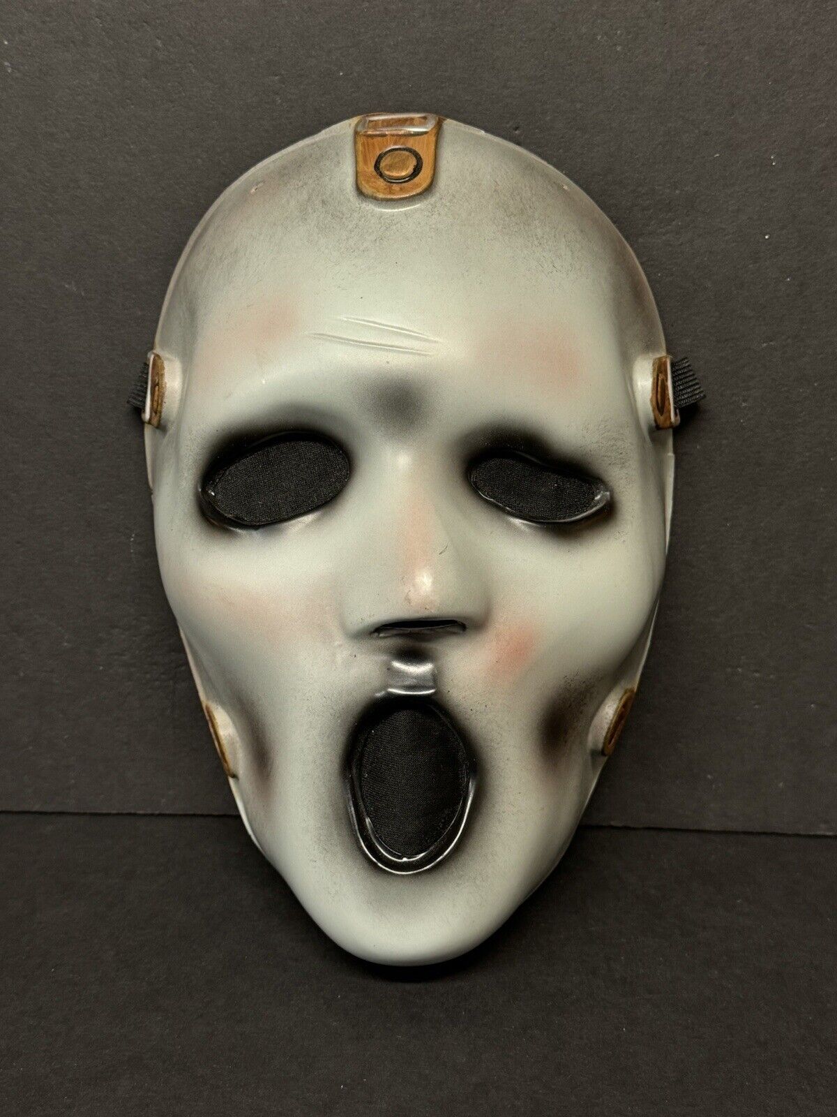 MTV Scream : The TV Series Mask 2015 Fun World AUTHENTIC. Read Description.