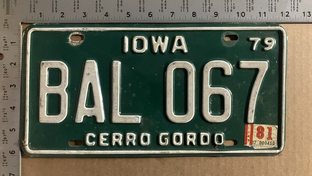1981 Iowa license plate BAL 067 Cerro Gordo birth year 81 11328
