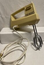 Vintage General Electric Harvest Gold Hand Mixer/Beater GE 3-Speed D1M24 TESTED picture