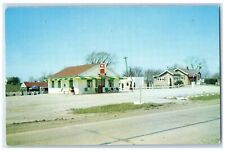 c1950's Vic's Motel Cottages Roadside Entrance View Decatur Illinois IL Postcard picture