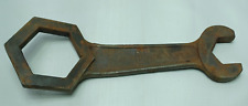 Antique J. I. Case wrench Threshing Machine Co. Tractor Hubcap 01982AB picture