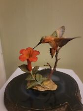 Maruri porcelain Hummingbird figurine, Rufous Hummingbird  with Trumpet Creeper picture