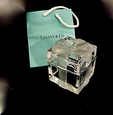 TIFFANY0 & CO LIDDED  CRYSTAL TRINKET/GIFT  BOX WITH FROSTED BOW 3 INCHES SQUARE picture