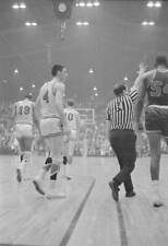 Bob Boozer , Jerry Sloan And Possibly Keith Erickson Of The Chic - 1967 Photo picture